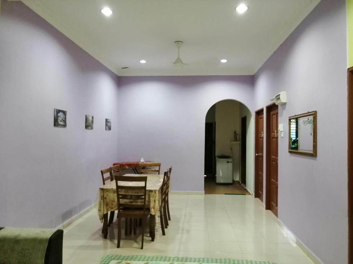 Assyifa Homestay Dungun Esterno foto