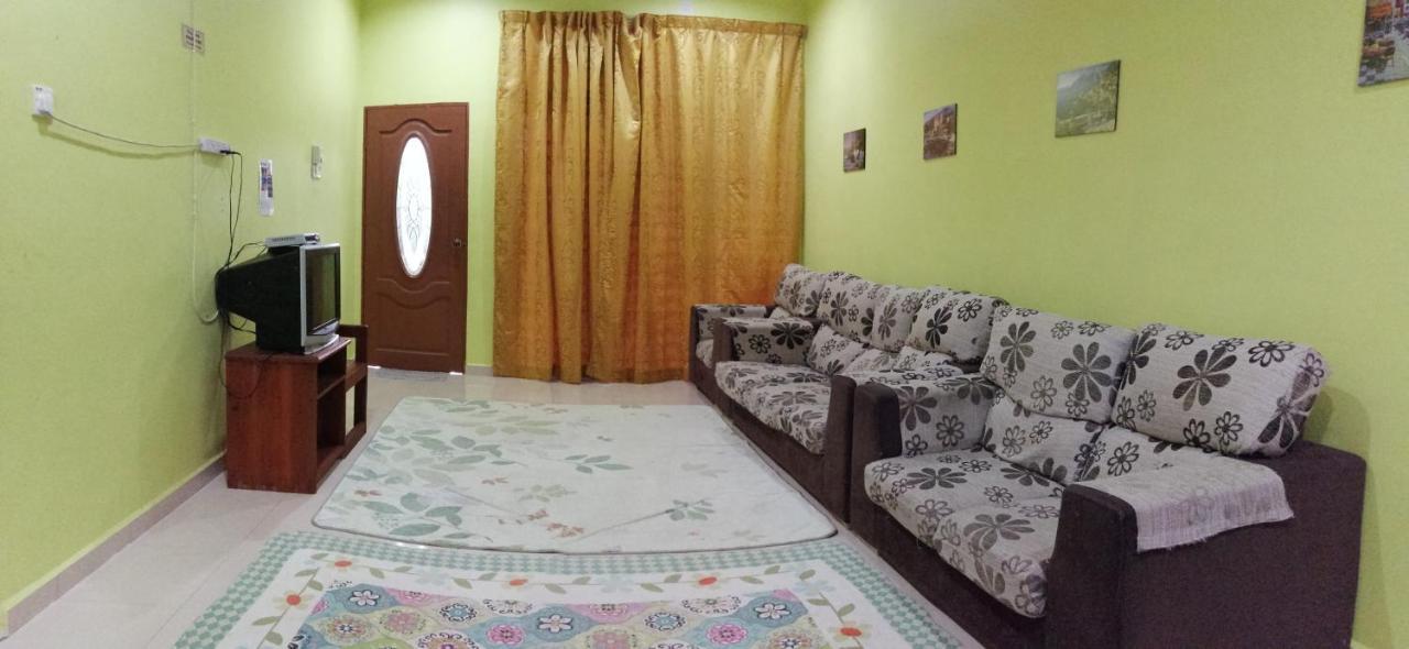 Assyifa Homestay Dungun Esterno foto