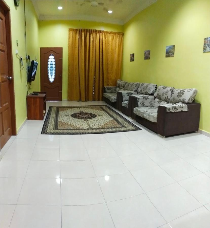 Assyifa Homestay Dungun Esterno foto